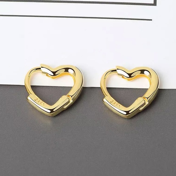 New 18K Gold Vermeil Heart Sterling Silver 925 Hoops earring set - Picture 5 of 9